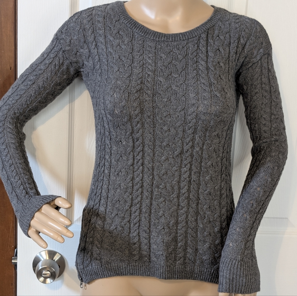 American Eagle Outfitters Charcoal Cable Knit Crew Sweater Unique Side Zippers